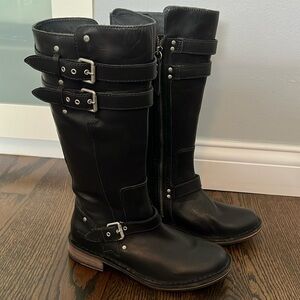 Ugg Gillespie Tall Zip Boots. - NWOT - Size 6.5